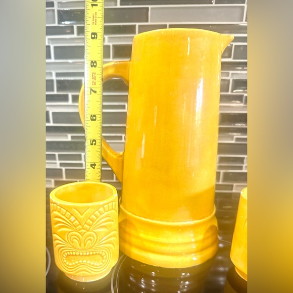 VTG Canary Yellow Ceramic Pitcher & Double Sided Tiki Cups marked Resper - Picture 5 of 13